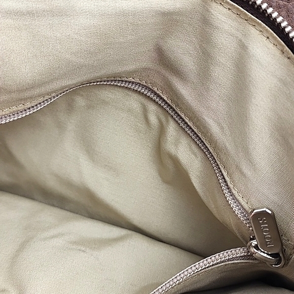 ROOTS Tan Leather Vintage Crossbody Bag Purse Multi Pockets Adjustable Strap - Picture 12 of 16